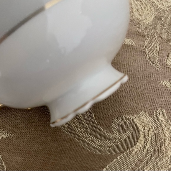 Royal Stafford Black & Gold Teacup & Saucer - Picture 8 of 14